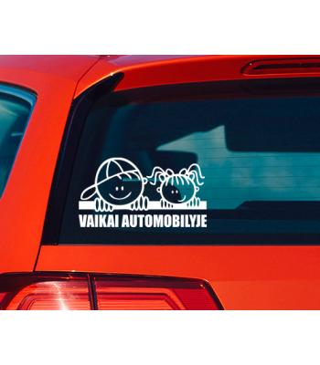 Vaikai automobilyje