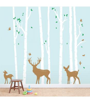 Beržų miškas su elniais